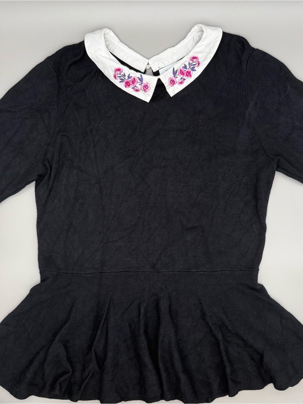 Elle Peplum Top Women’s Large Black with White Embroidered Peter Pan Collar